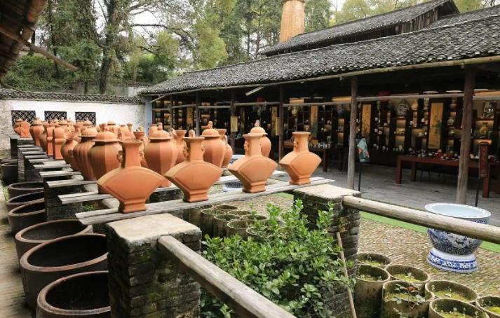景德镇一日游必打卡！这5个地方让你读懂千年瓷都(图1)